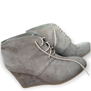 Arizona Jeans Co. Wedges